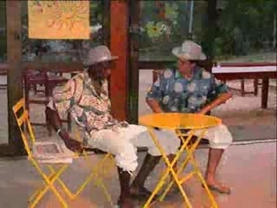 BATUCADA SAMBA  BATUC ADOS DE COLOMBES