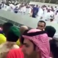 محمد عيد يضرب مشجع هلالي