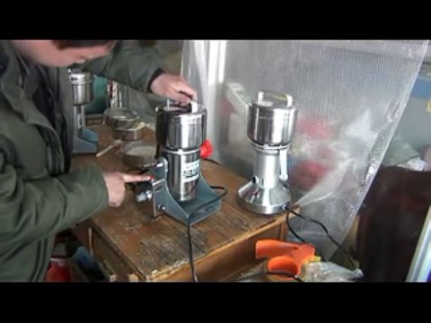 Máy xay bột nấm linh chi, máy xay thảo dược, máy xay thuốc nam, máy xay bột gia vị, máy xay bột