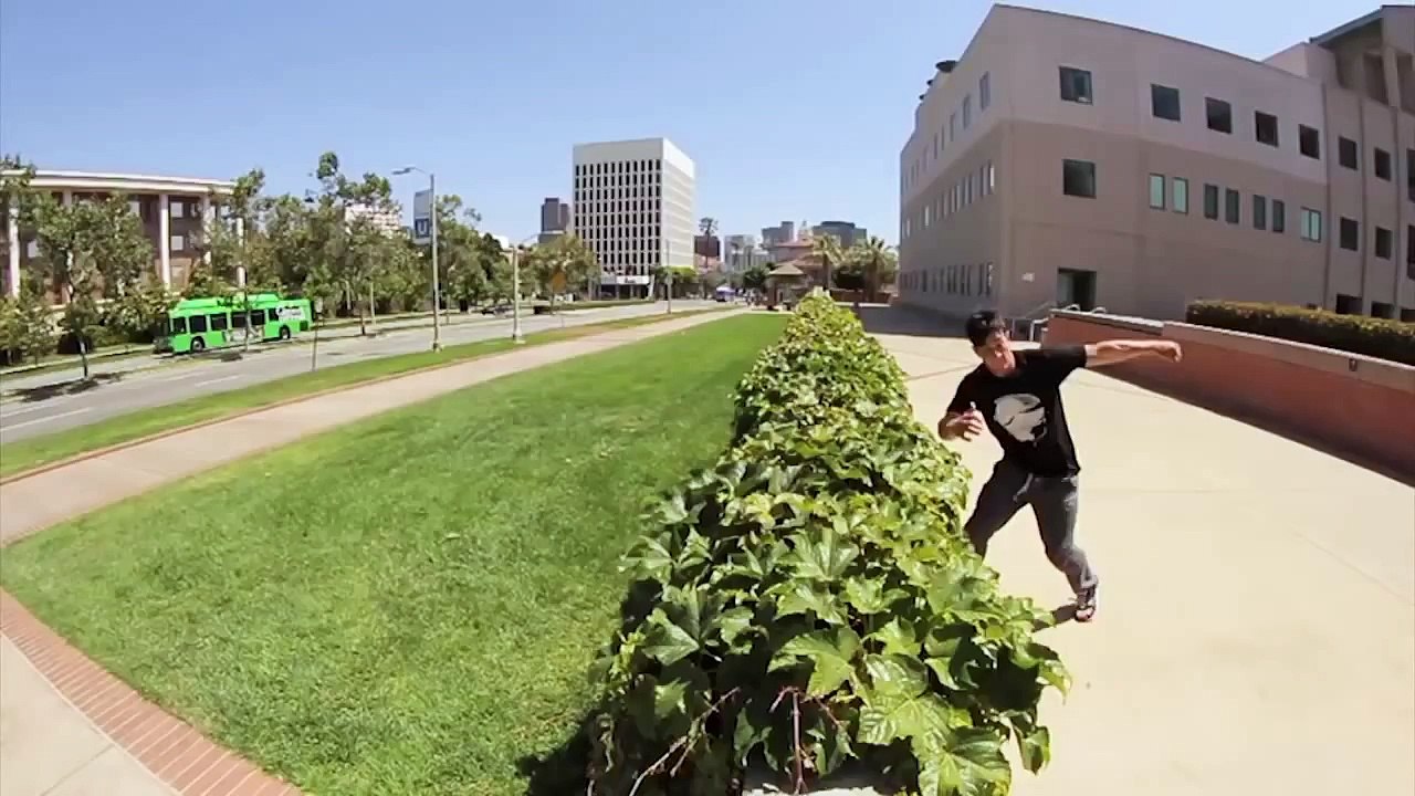 SIDE FLIP : Freerunning Dictionary ( Cory DeMeyers - This is not a parkour tutorial )