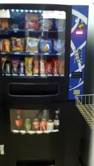 Как обмануть торговый автомат | How to deceive the vending machine