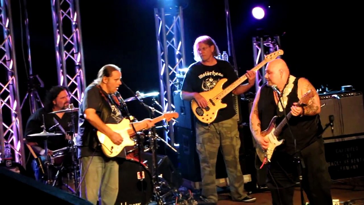 Walter Trout, Popa Chubby "Giants of bluesrock"-Jam - Limbourg, Le Kursaal 13.11.2011 (pt.2)