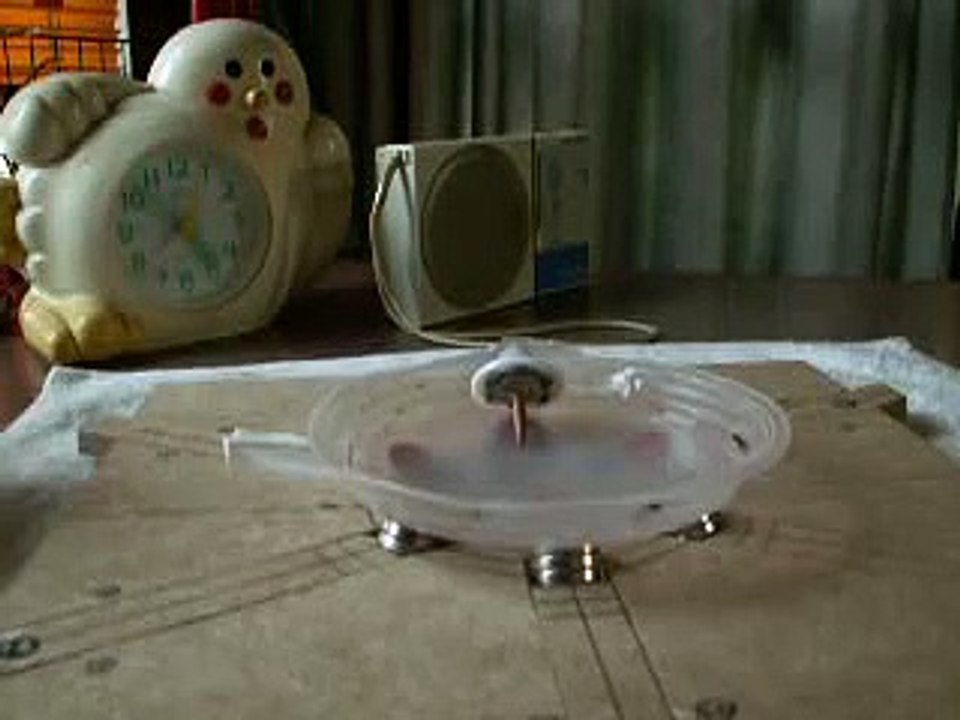 １００円ショップで作る空中浮遊ゴマ.mov
