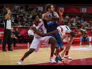 #FIBAAmericas - Day 10: Canada v Argentina (block of the game - T. THOMPSON)