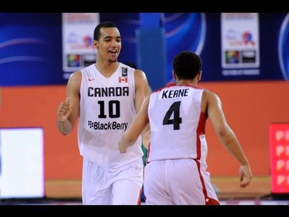 #FIBAU19 - Lyles blocks Staselis dunk attempt