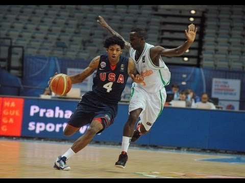 #FIBAU19 - Payton's two-handed windmill reverse dunk