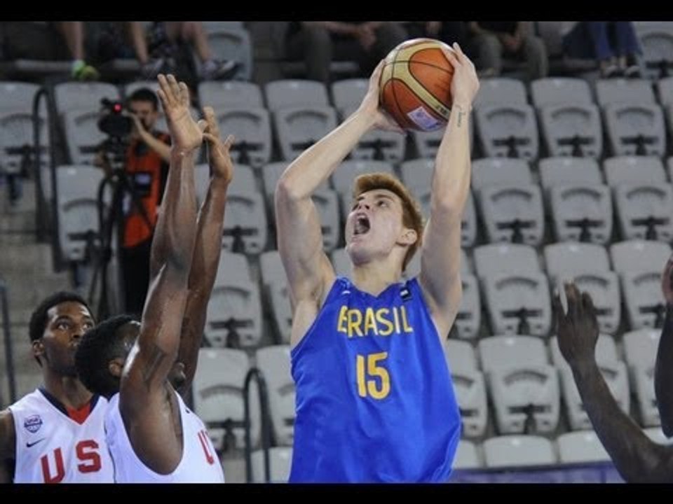#FIBAU19 - Eduardo Campos Sommer Dunk