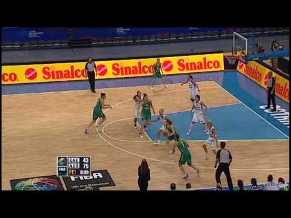 Queens Of Hoops - Drill - Lauren Jackson low post