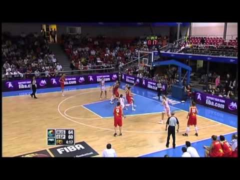 Queens Of Hoops - Drill - Maria Stepanova rebounds and blocks