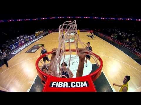 FIBA U17 - Exum finishes Australia's fast break with a dunk