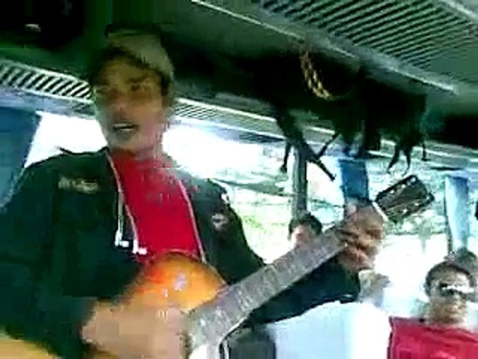 (video.waper.in)_Pengamen_Jogja_Kreatif_Dan_Lucu_Abis.mp4