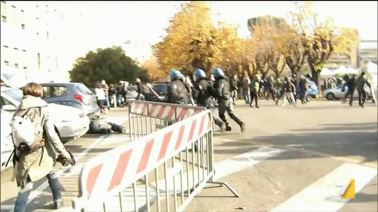Scontri del 12 dicembre 2013 - Università La Sapienza di Roma