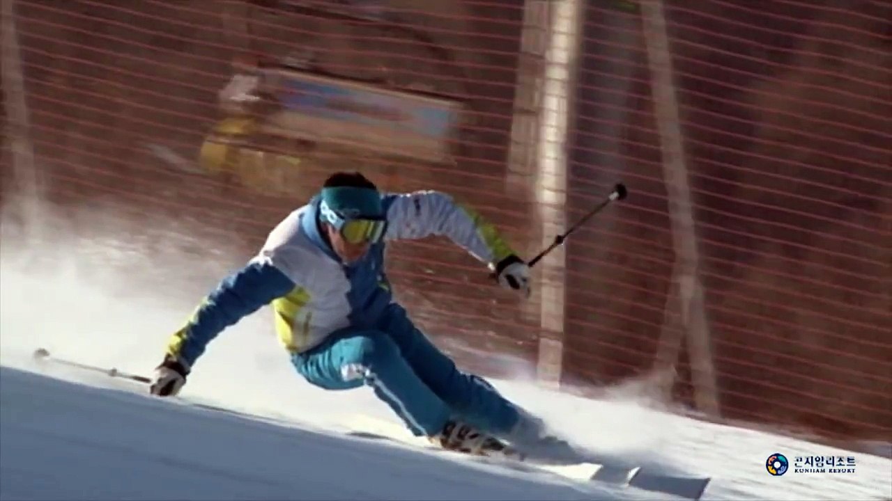 Super Slow Skiing - Long Turn