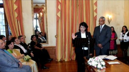 أمينة غريب فقيم أول امرأة تتولى رئاسة موريشيوس