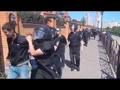 Police Arrest Tens of Far-Right Attackers at Kiev Gay Pride March