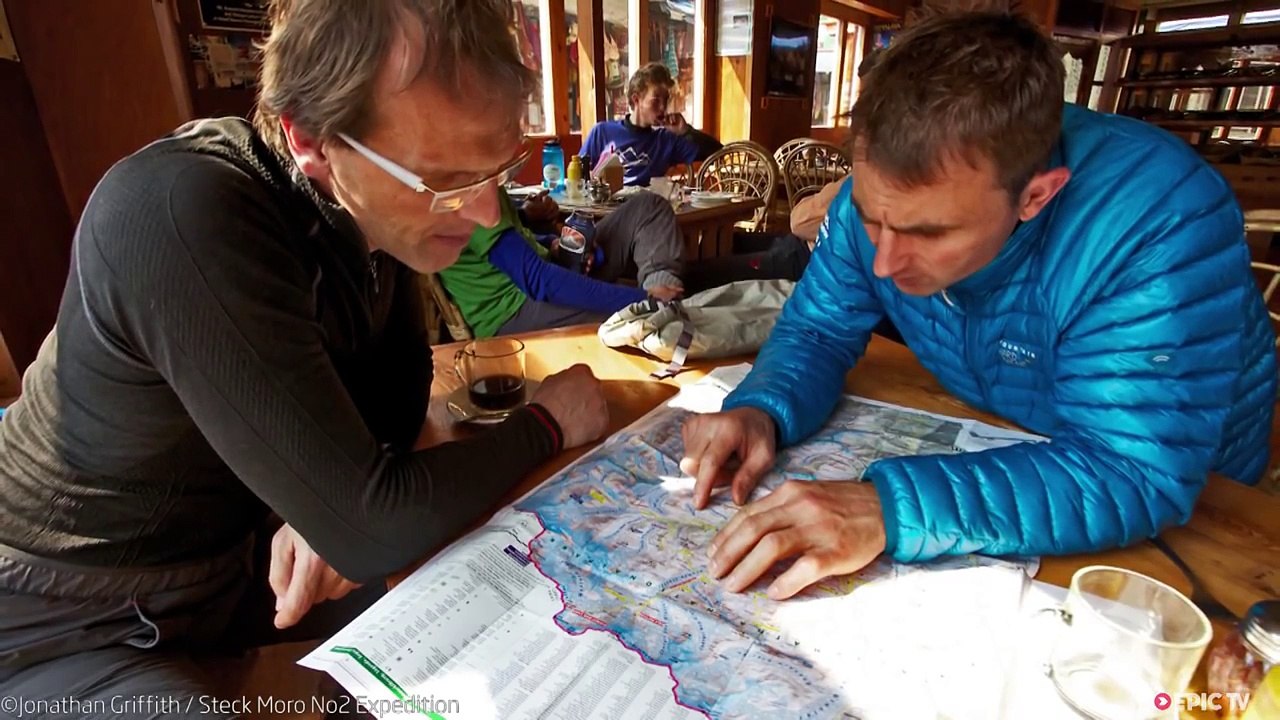 Ueli Steck, Simone Moro and Jon Griffith Attacked by Sherpas on Everest - EpicTV Climbing Daily