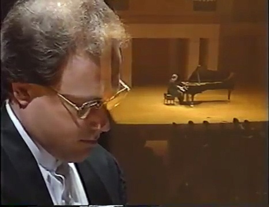 Hamelin plays Liszt - Un Sospiro [HIGH QUALITY]