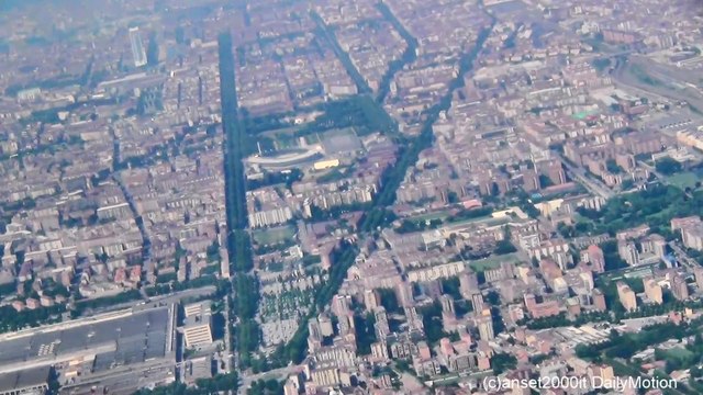 Landing in Turin Airport, Italy. Embreaer E-190 Lufthansa Flight from Munich