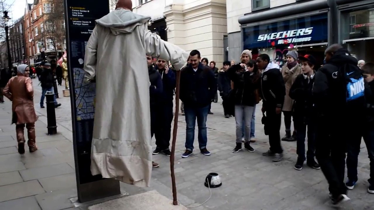 The Floating Man. Covent Garden. London. Street Art and Street Performer