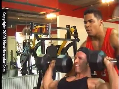 Bodybuilder Sagi Kalev drop set shoulders
