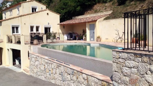 A vendre - Maison/villa - Aspremont (06790) - 5 pièces - 164m²