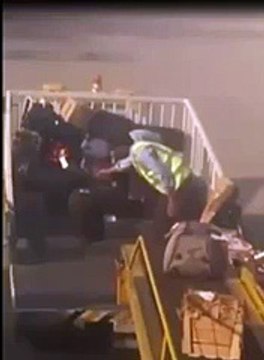 PIA damaging passengers LUGGAGE Video leaked - PIA Worst customer service destroying Luggage - Video Dailymotion