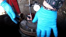 adjusting Mercedes wheel bearings using a  dial gauge