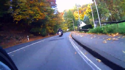 empfehlenswert Mit Rennrad Motorrad überholt  Rezension