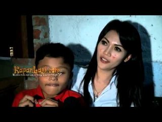 Charly Van Houten Ajarkan Anak Puasa Sejak Kecil