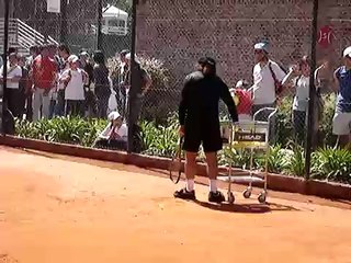 Guillermo Vilas Peloteando (2)
