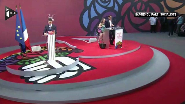 Manuel Valls encourage l'unité derrière François Hollande