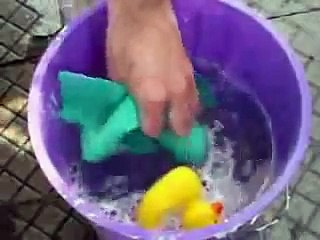 31 Minutos - Calcetin Con Rombos Man - Los Derechos del Niño.