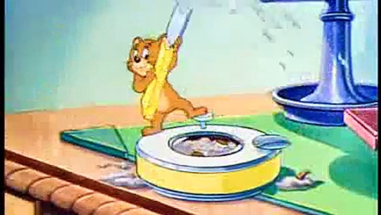 Tom and Jerry cartoon - Mouse Cleaning