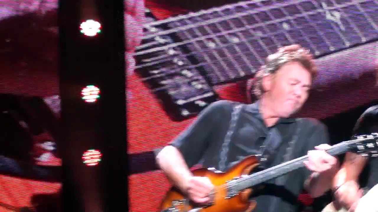 Keith Urban with Larry Crane - Authority Song (Mellencamp Cover) - Light The  Fuse Tour 2013