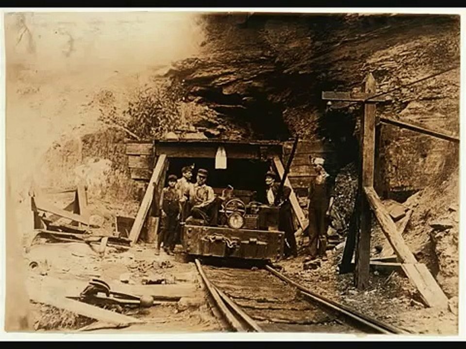 The Mountain - Levon Helm (High Quality)