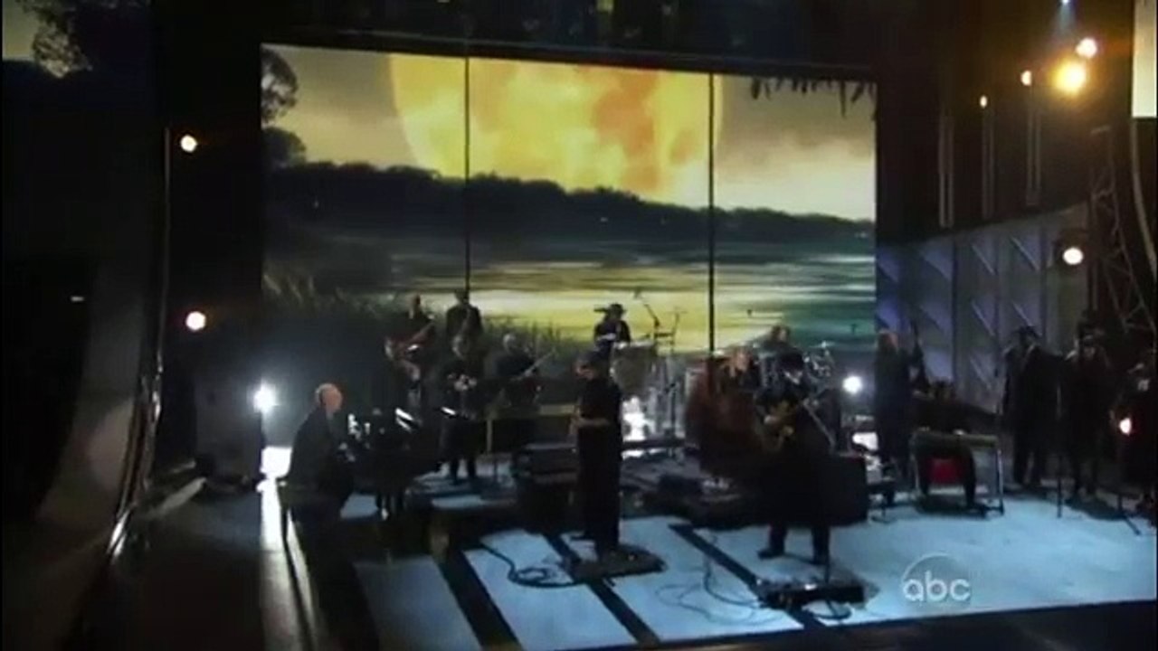Zac Brown & Greg Allman - "Georgia"   CMA Awards 2011