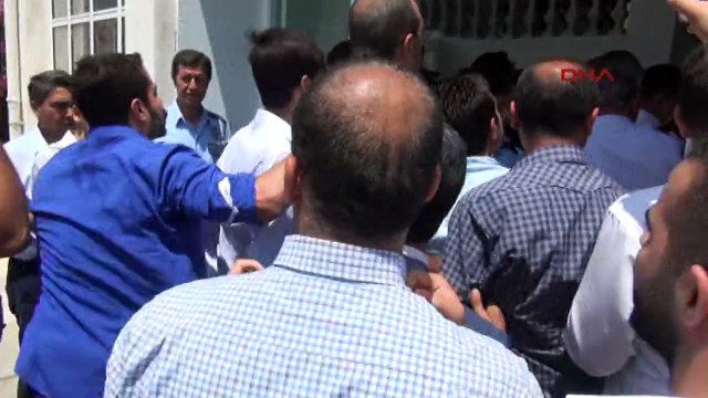 Sandık başındaki kavgaya biber gazlı müdahale