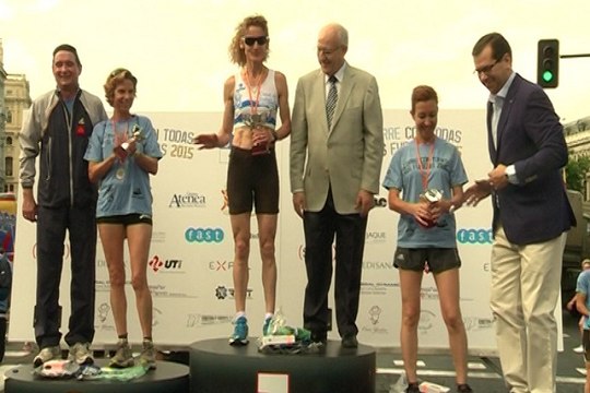 'Corre con todas tus fuerzas' entre civiles y militares