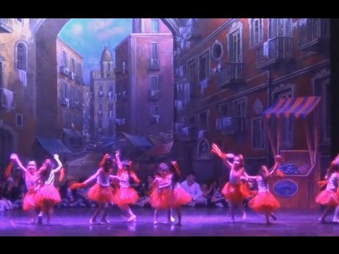 Aversa (CE) - Gli alunni del II° Circolo in scena al Metropolitan (04.06.15)