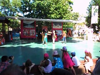 Grupul Nritya - Dhinka Chika