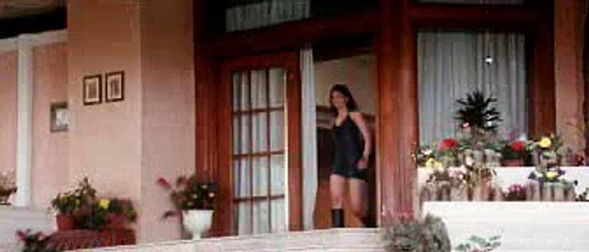 Ayesha Takia Taarzan Hot Seductive Song avi