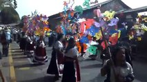 Desfile de Artesanos. Uruapan, Michoacán. 31 de Marzo de 2012. 1/2