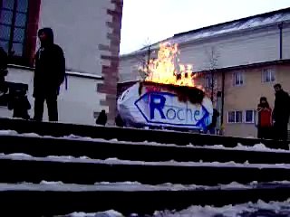 ROCHE BURNS @ WEF DEMO