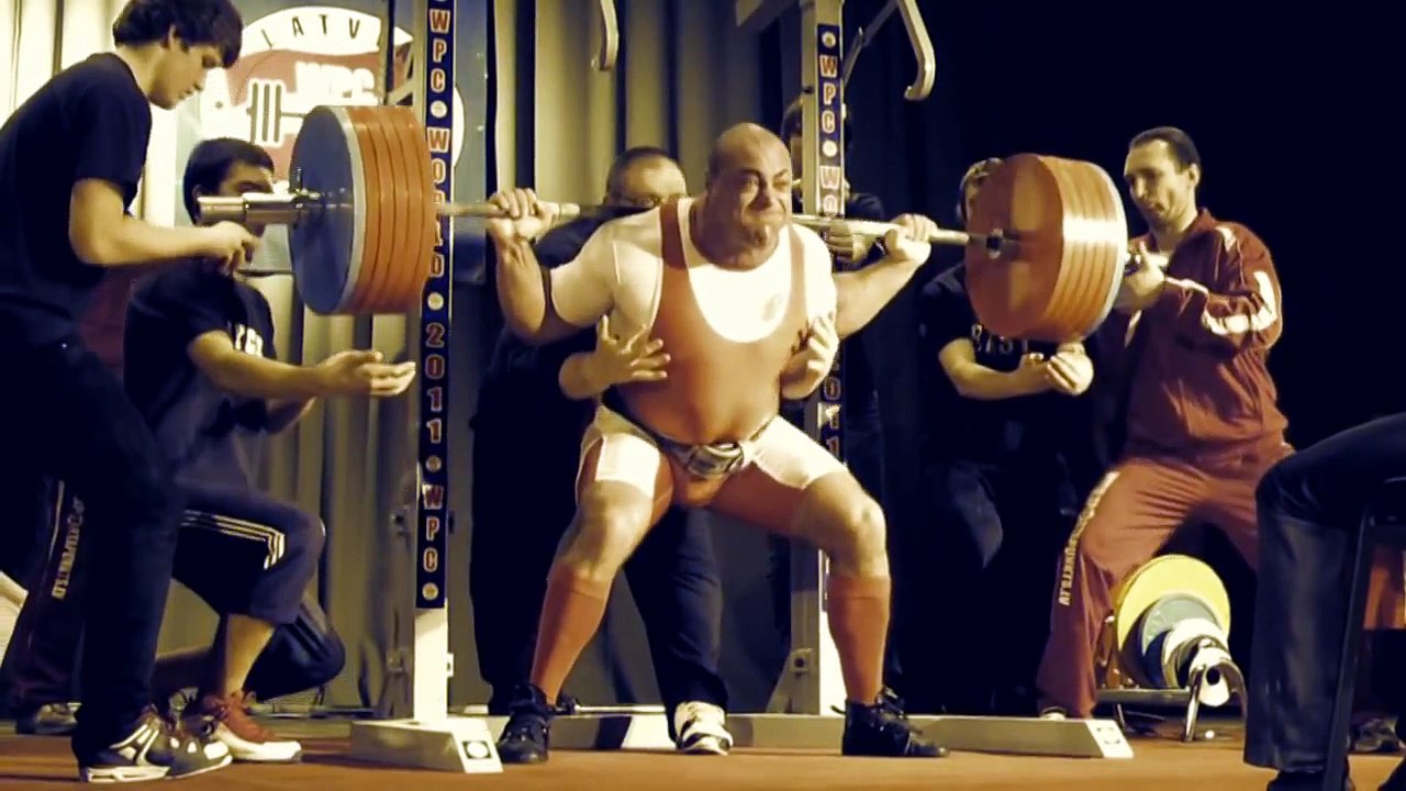 955kg(2105lb) RAW total