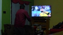 Reacción de mi viejo Penales Argentina vs Holanda ( ͡° ͜ʖ ͡°)