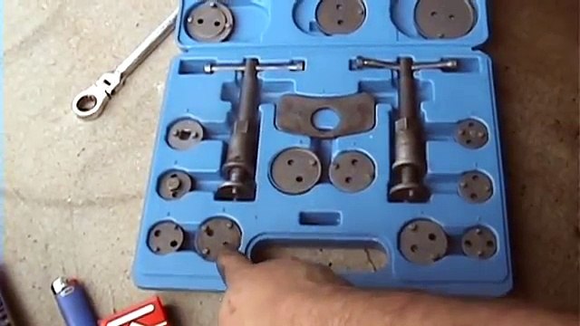 1995-2003 Nissan Maxima: Rear brake pad/rotor replacement (updated)