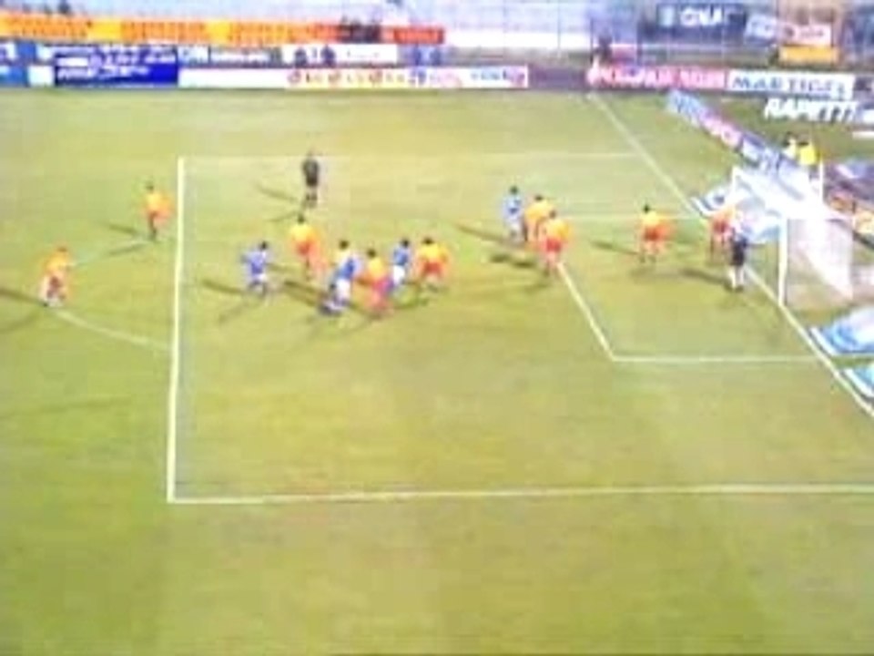 Roberto Baggio - - Goal on Corner Kick