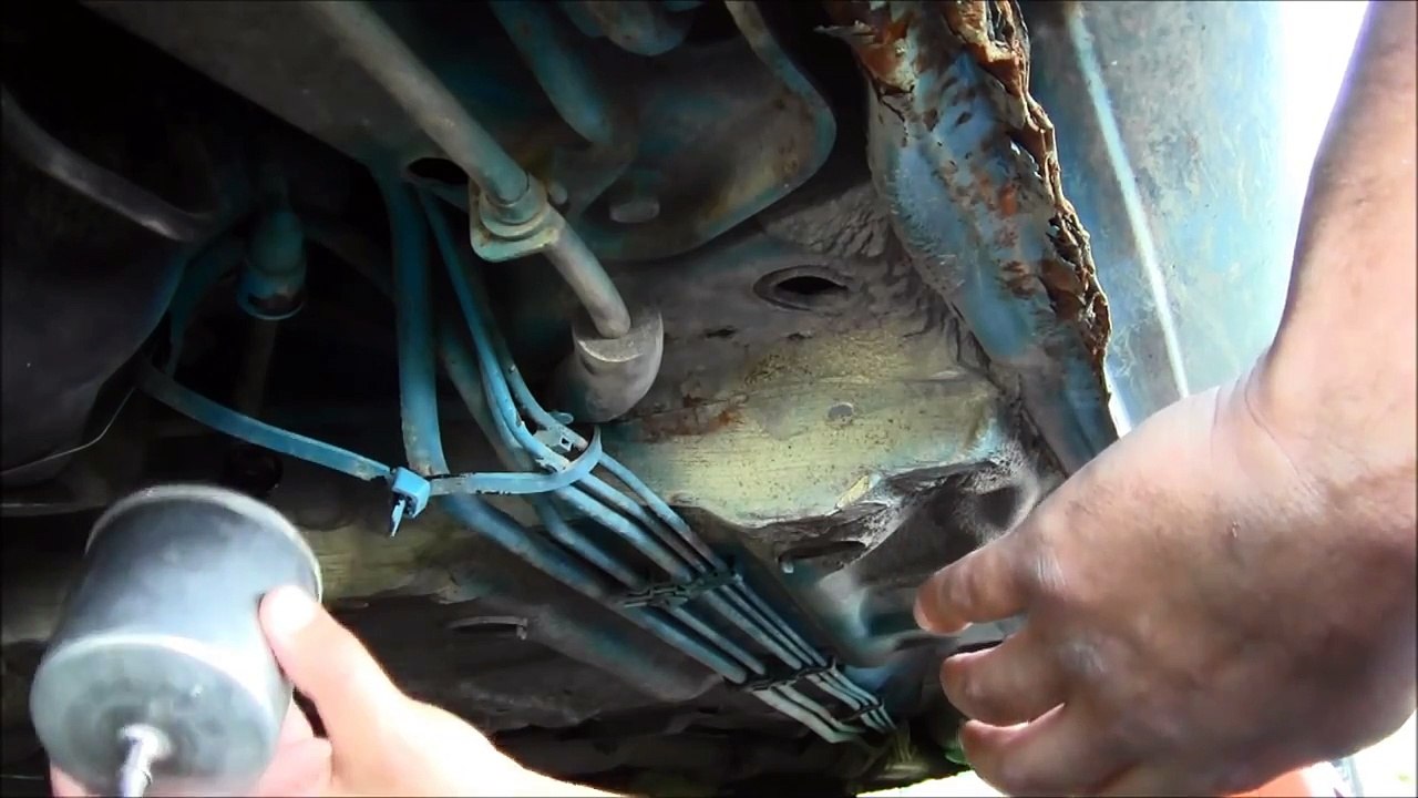 How to Change a Fuel Filter