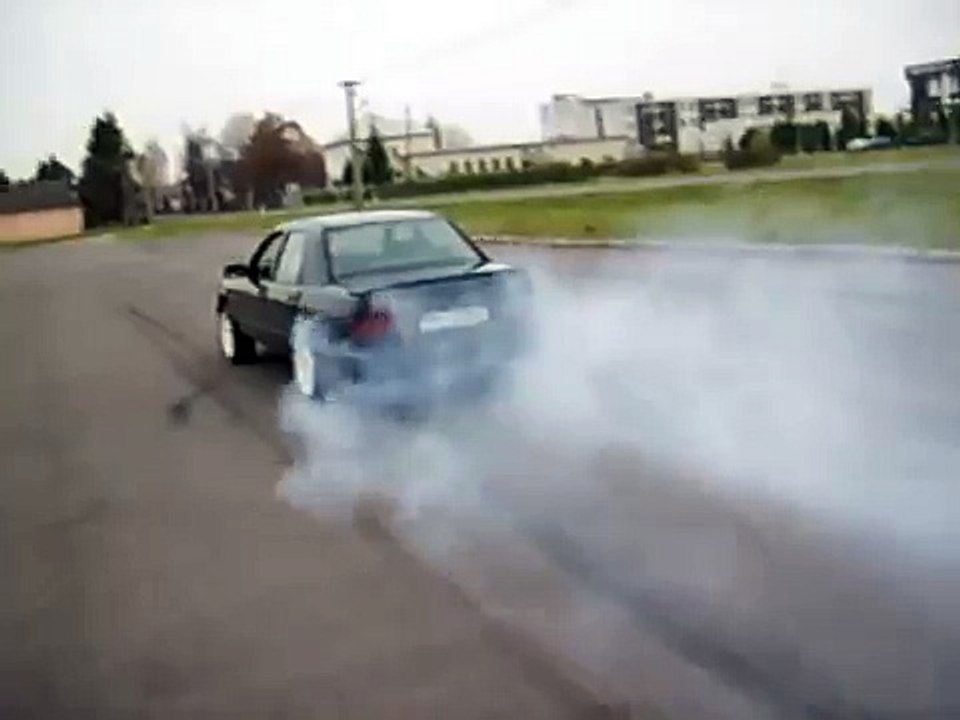 ford sierra 2.0 efi dohc burn out