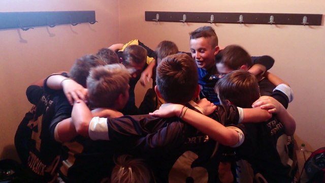 Cri de Victoire des U13-1 pour leur dernier match à NOINTOT